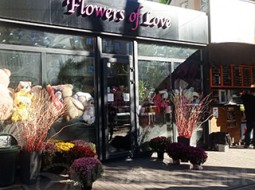Магазин цветов FLOWERS OF LOVE на пр. Строителей
